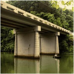 تک موزیک: Water under the bridge Sam Hunt